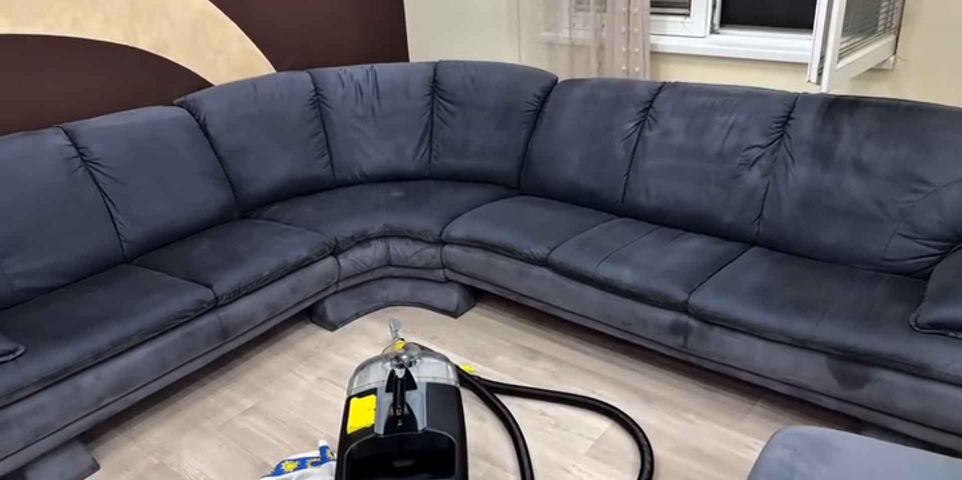 Trosed posle profesionalnog dubinskog čišćenja — Lexora Clean Kragujevac